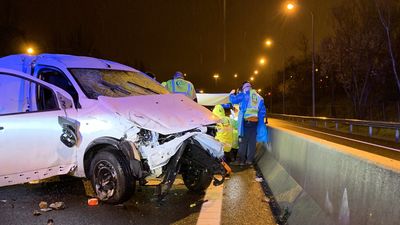 Herido muy grave al chocar con la mediana en la M-30 cerca del Ramón y Cajal