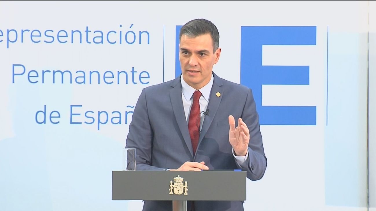 Sánchez corrige a Ayuso y dice que Juan Carlos I "tiene los mismos derechos y obligaciones" que el resto de ciudadanos