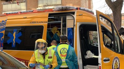 Ingresada con quemaduras graves una anciana  por el incendio de su cocina en un piso en Moncloa