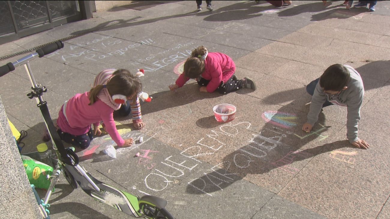 Los vecinos de Sanse denuncian ante el ayuntamiento que los parques infantiles llevan nueve meses cerrados