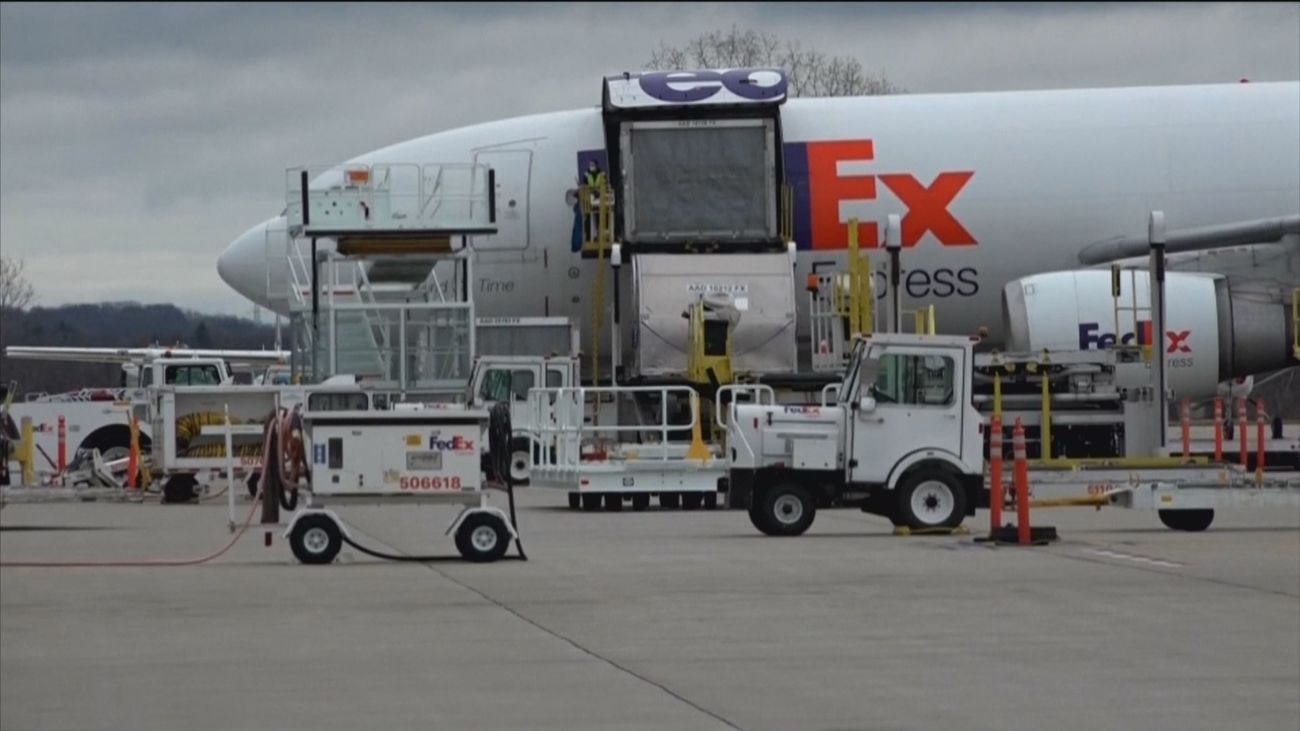 Estados Unidos comienza  a distribuir la vacuna de Pfizer