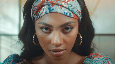 Nia nos presenta su nuevo single 'Malayerba'