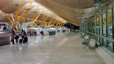 Barajas y Cuatro Vientos encabezan un sector aéreo nacional lastrado por la pandemia
