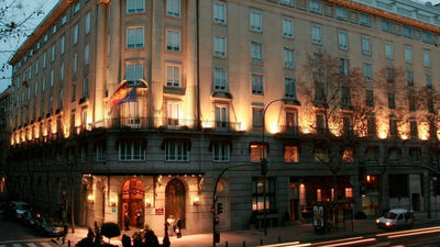Reinventarse para no morir por la covid... el Hotel Wellington reabre el 11 de enero