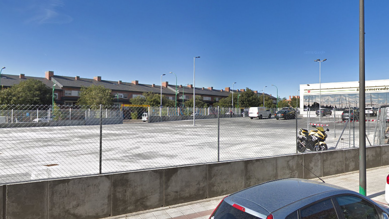 No habrá gasolinera en el supermercado getafense de Perales del Río