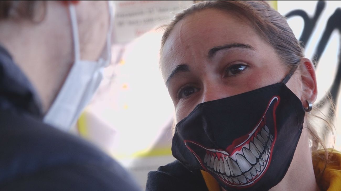 Un antiguo supermercado se convierte en la vivienda de siete personas sin hogar en Parla