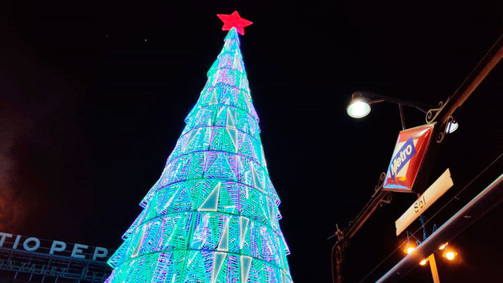 Dónde están los 12 abetos de Navidad más buscados en Madrid