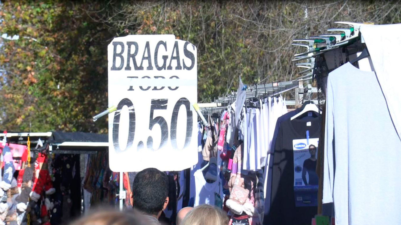 Puesto en un mercadillo de Madrid