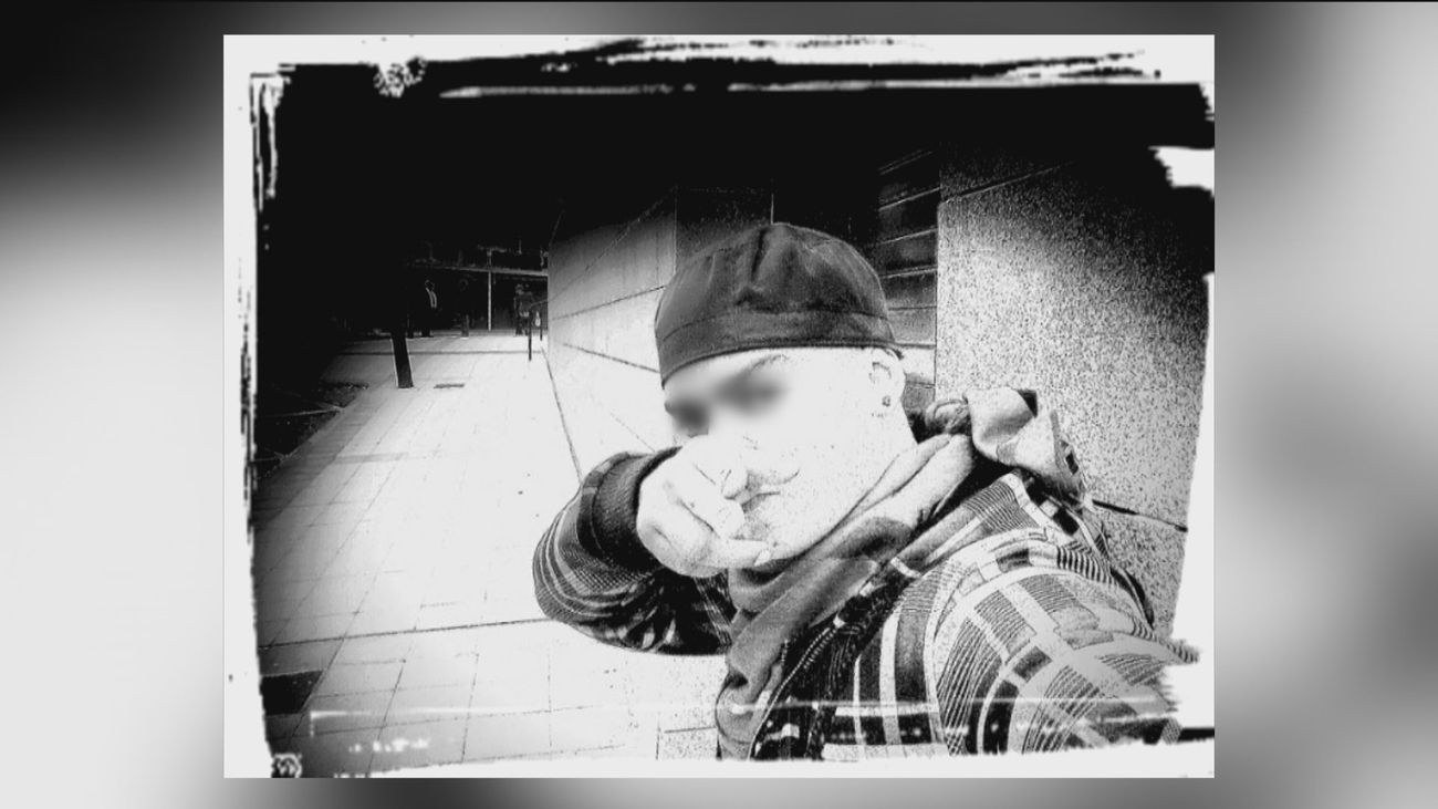 La vida de José, de estar en la calle a querer ser francotirador del Daesh