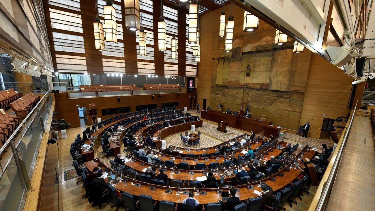 El plan de Madrid en Navidad, entre propuestas y críticas en la Asamblea madrileña