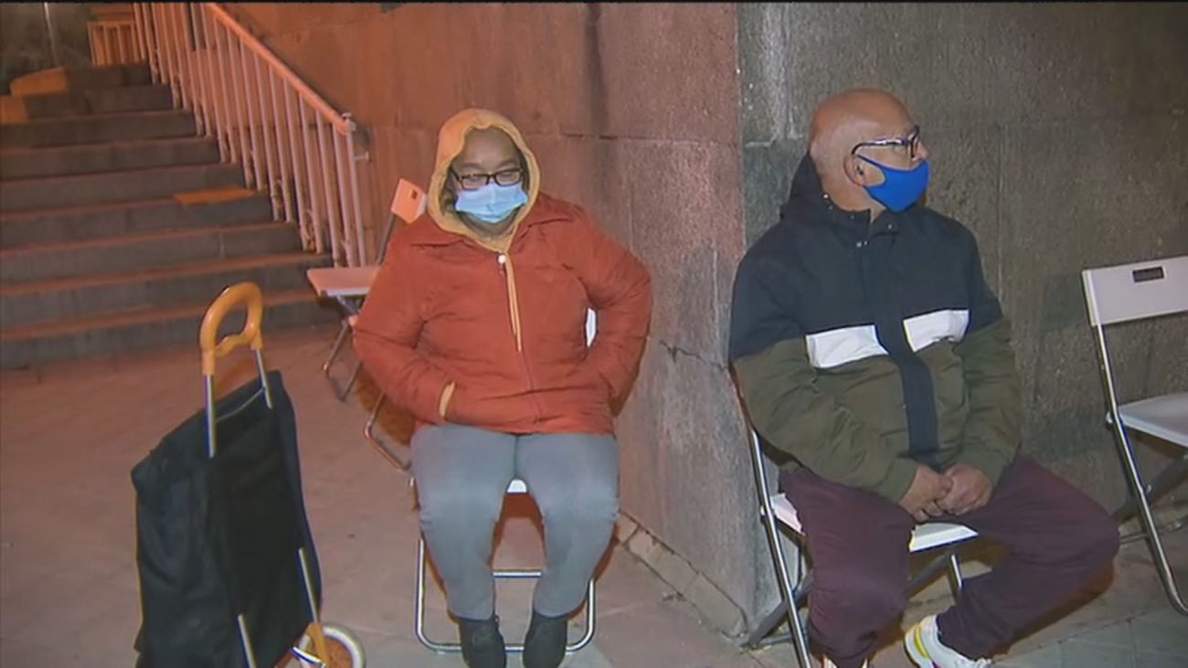 Más de 400 familias reciben ayuda cada día en la parroquia de la Fundación Madrina de Tetuán