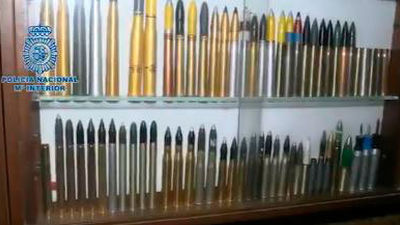 Localizan un arsenal de armas y munición en un trastero del centro de Barcelona