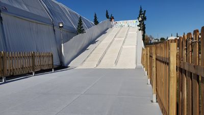 Llega el tobogán de nieve para estas navidades a Rivas Vaciamadrid