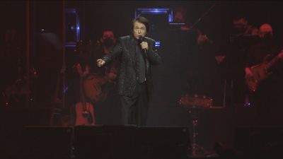 Polémica tras el concierto de Raphael con 5.000 asistentes a pesar de cumplir todas las medidas