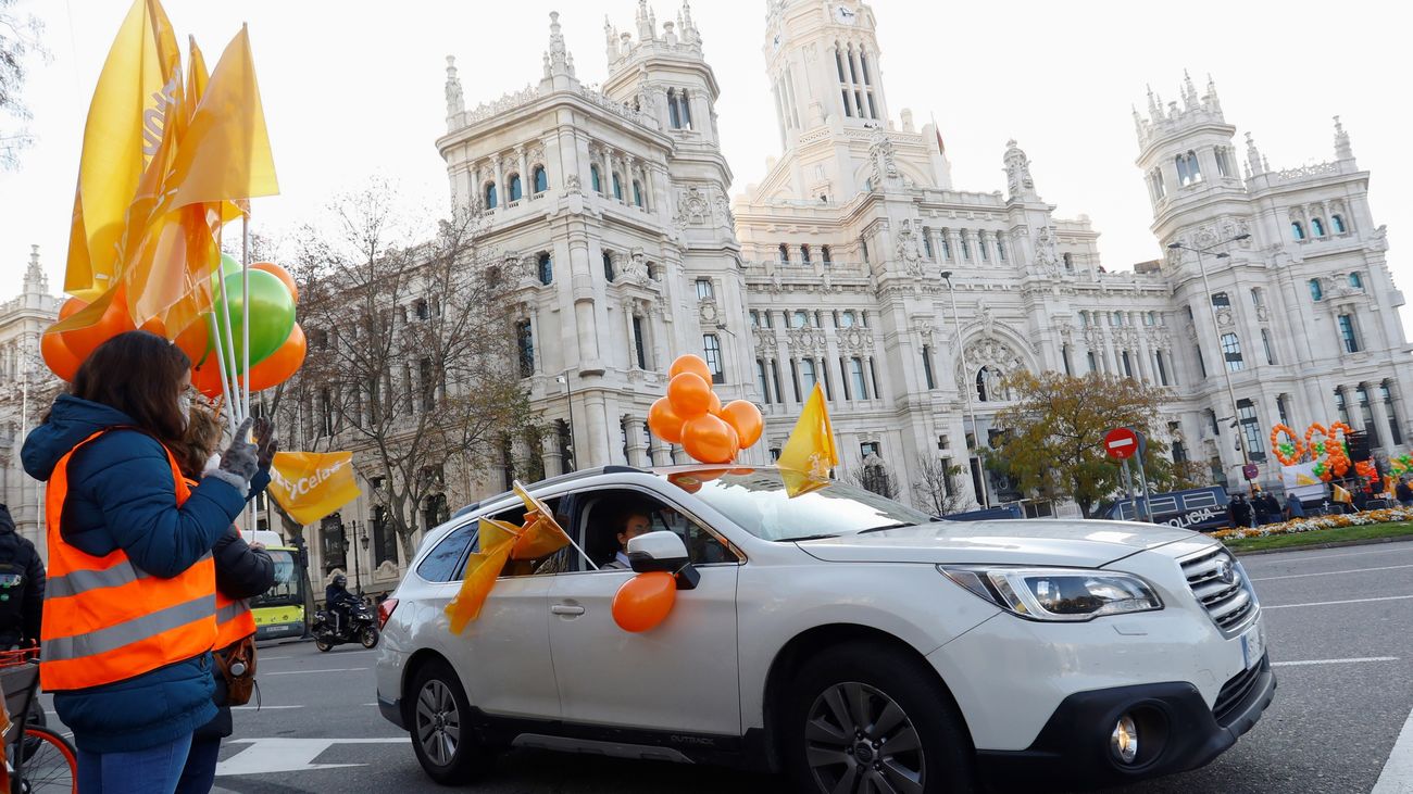 La protesta contra la ley Celaá recorre el centro de Madrid