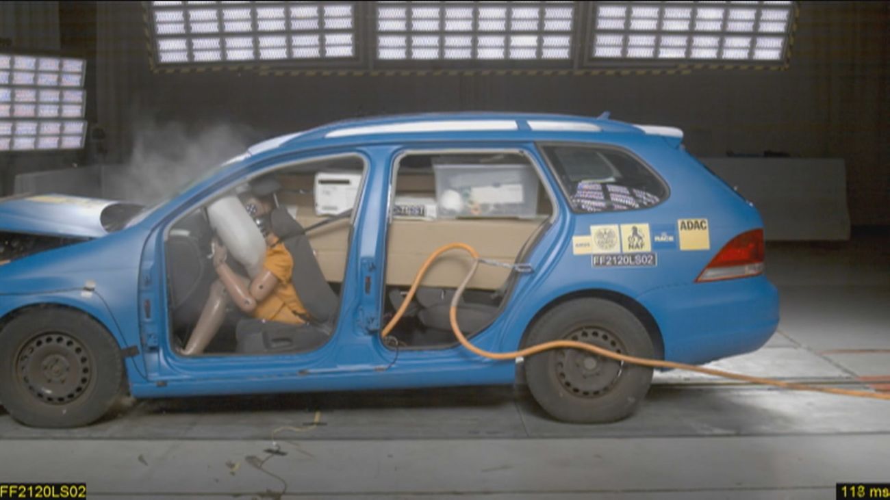 El riesgo de transportar objetos que no quepan en el maletero aumenta el riesgo de sufrir un accidente