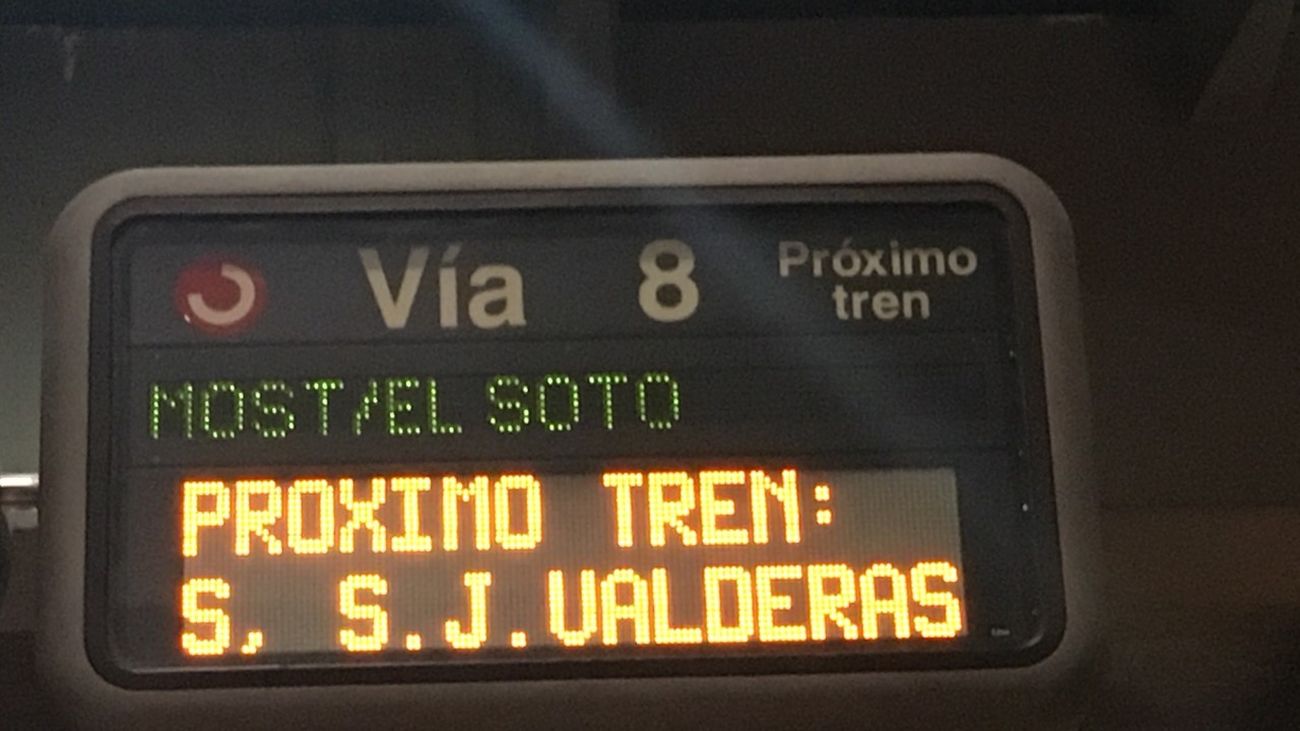 Indicador del tiempo que queda para el próximo tren de la línea C-5