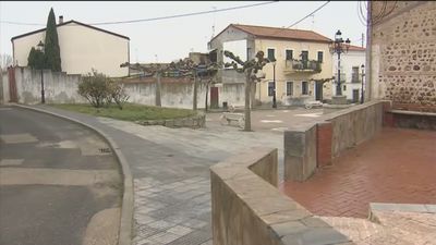 Conmoción en Valdeavero tras la detención del frutero por abusar al menos de una docena de niños