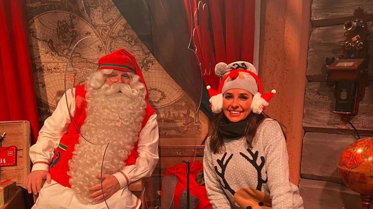 Santa Claus y Carmen Alcayde