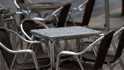 La desesperación que ha llevado a un bar en Prosperidad a trabajar en Navidad y Año Nuevo