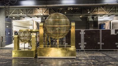 Todo preparado en el Teatro Real para celebrar el sorteo de la Lotería de Navidad