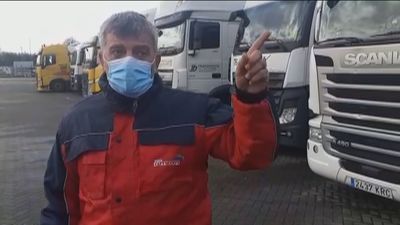 Consiguen llegar a  Santander procedentes del Reino Unido 108 camioneros atrapados en el puerto de Dover