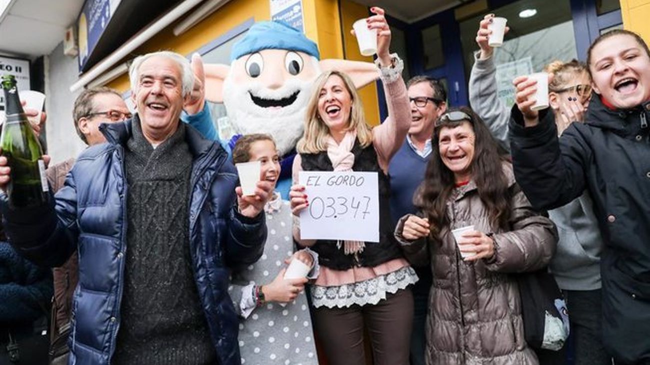 Celebración del premio Gordo de la Lotería de Navidad