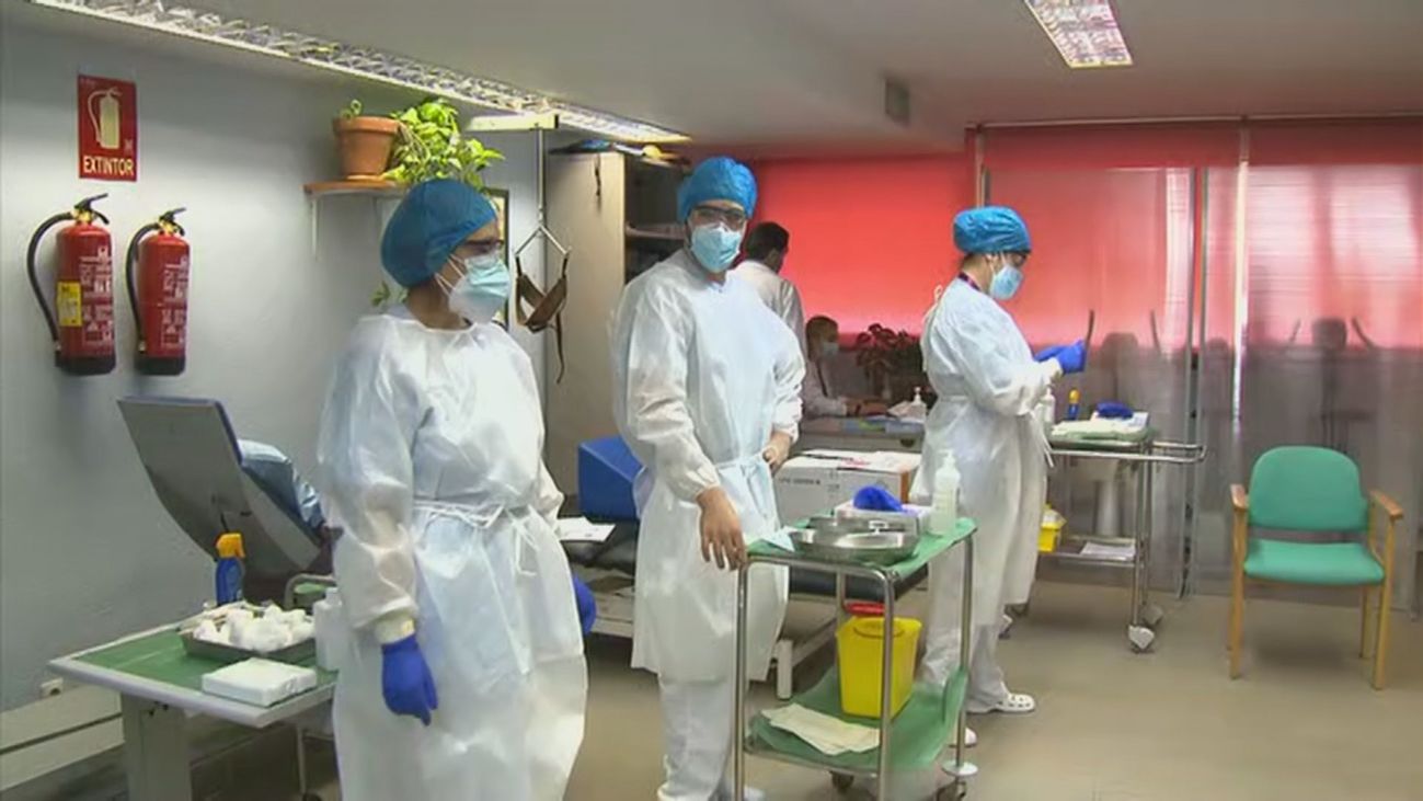 Los expertos destacan la seguridad de la vacuna y recomiendan alos "escépticos" vacunarse