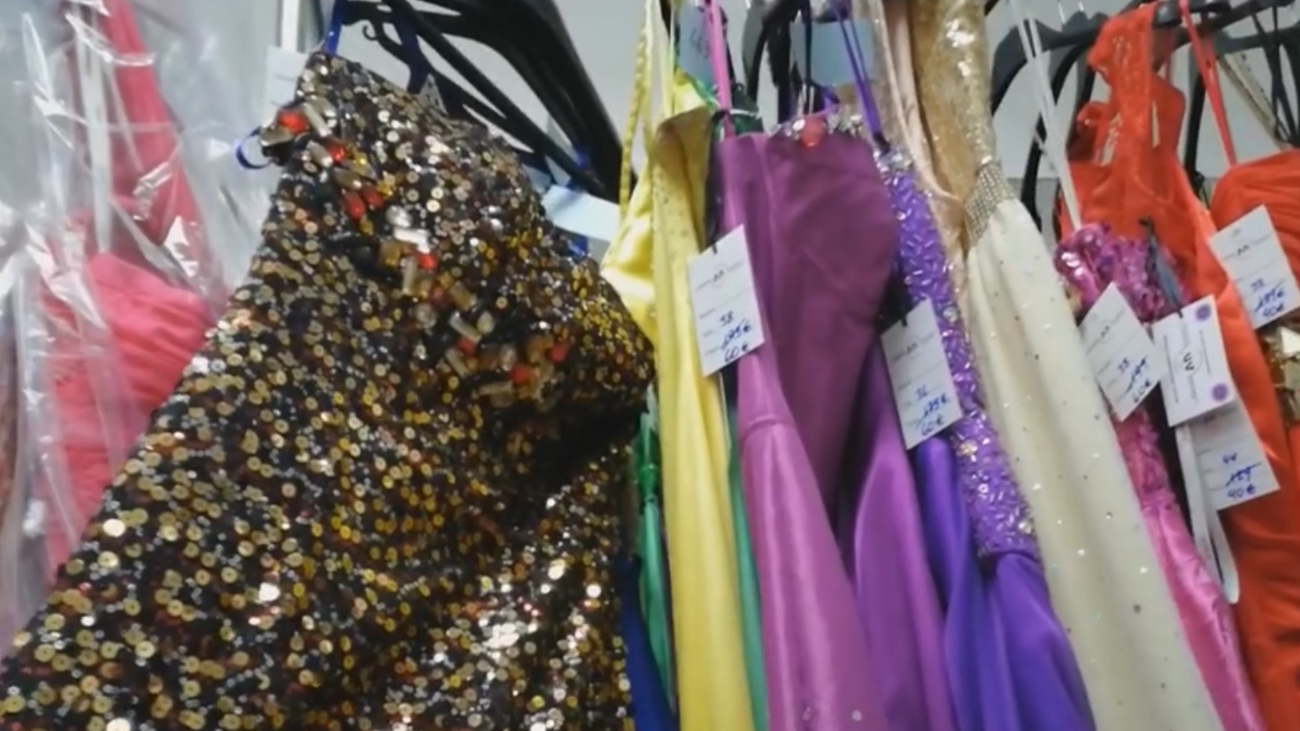 Vestidos de fiesta a precio de chollo en Vista Alegre (Madrid)