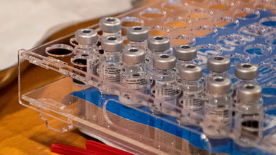 Illa confía en que el 70% de la población esté vacunada en verano