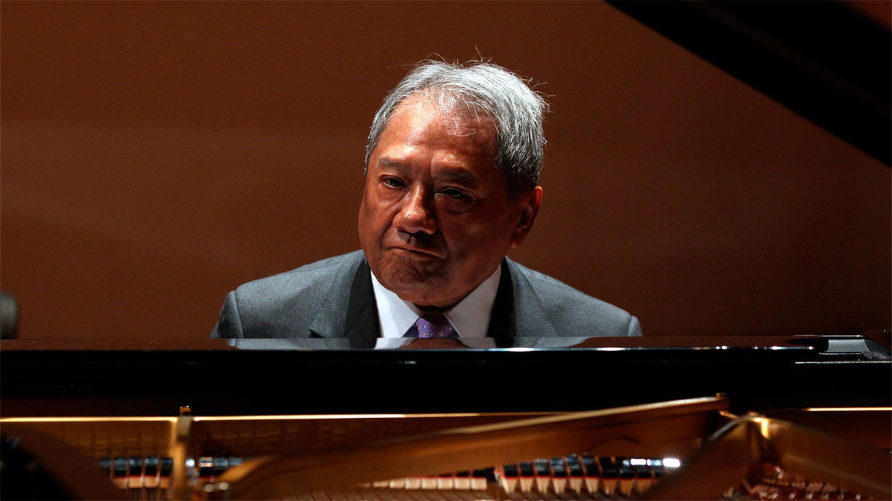 Muere el cantautor mexicano Armando Manzanero a causa del Covid-19