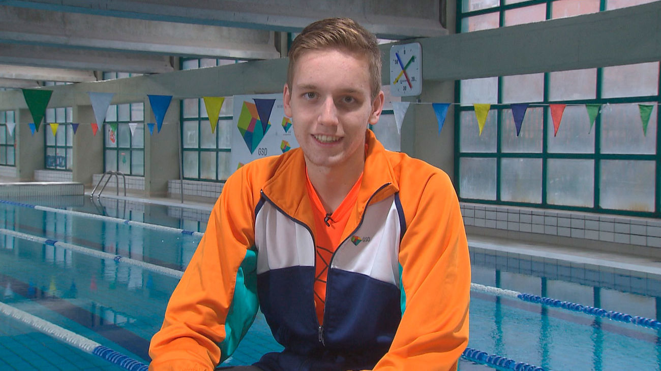 Nico, un joven nadador con pasaporte a Tokio