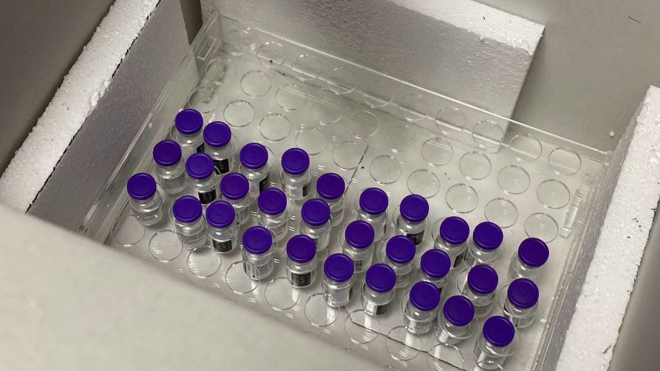 La vacuna contra el coronavirus ya se vende en el mercado negro