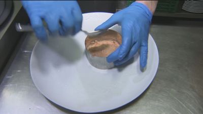 Los hoteles madrileños  adaptan el protocolo anticovid a los menús de Nochevieja