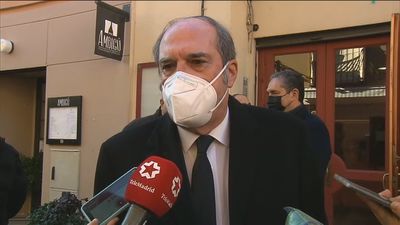 Gabilondo pide a la Comunidad que no haga "confrontación"  en un asunto "determinante" como las vacunas