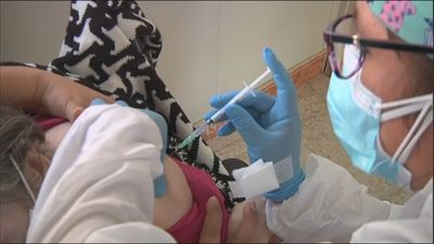 España ha vacunado ya a 82.834 personas y recibe una tercera remesa