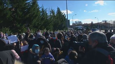 Se recrudecen las protestas de los vecinos de la Cañada Real tras llevar tres meses sin luz