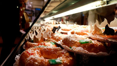 Más pequeño y con menos azúcar: así se come el roscón de Reyes en Madrid