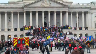 Centenares de seguidores de Trump irrumpen en el Congreso de Estados Unidos