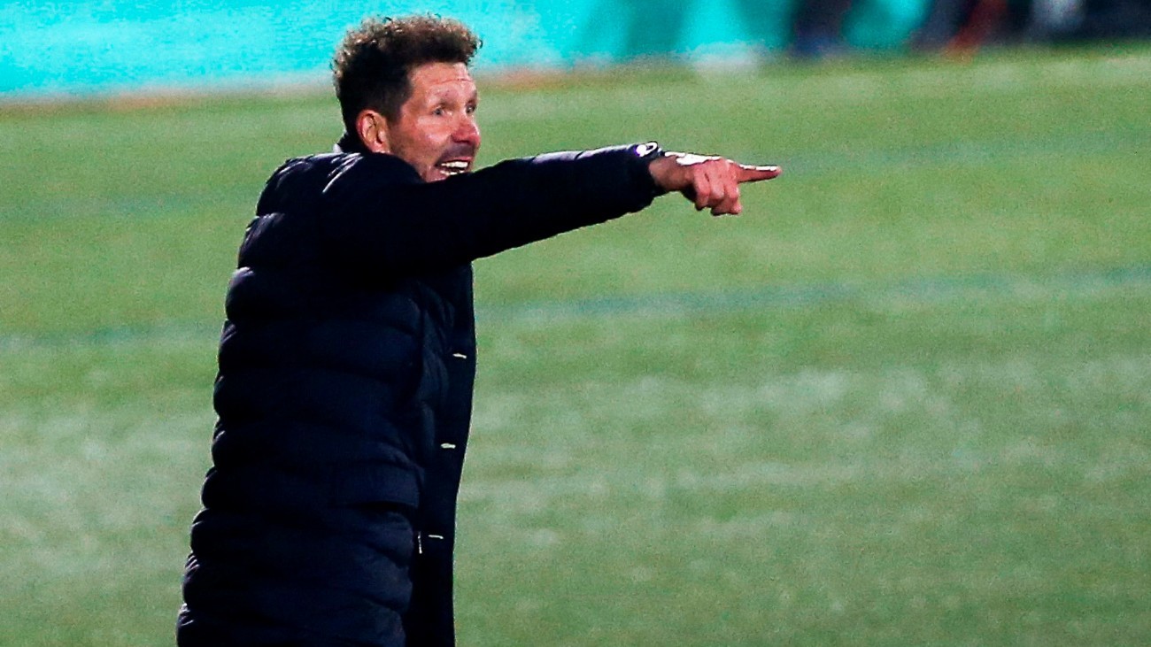 Simeone deja su futuro en el aire: "Habrá que buscar soluciones, si es que estamos el año que viene"