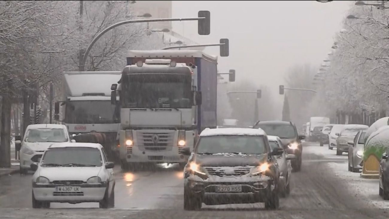 La nieve de este jueves en Madrid, un aperitivo de la gran nevada que viene el viernes y el sábado
