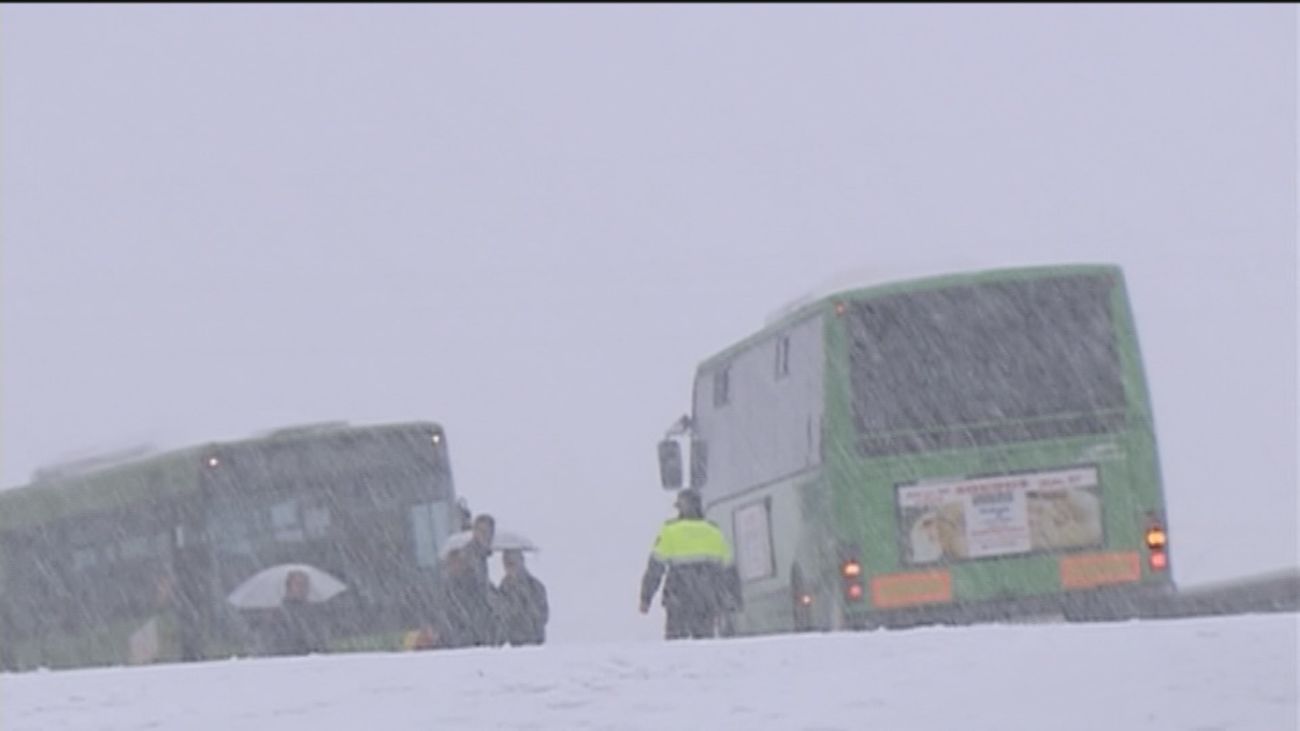 Activado el nivel rojo por fuertes nevadas este viernes en Madrid