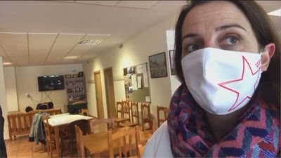 La Casa de los Mayores de San Agustín de Guadalix ofrece comida y refugio a los conductores atrapados