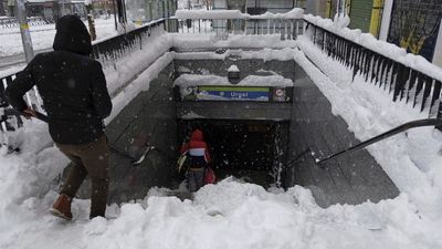 Malestar en los usuarios del metro de Madrid por las aglomeraciones de este lunes