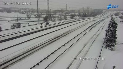 Termina la odisea para los 1.500  conductores atrapados por el temporal en las carreteras madrileñas