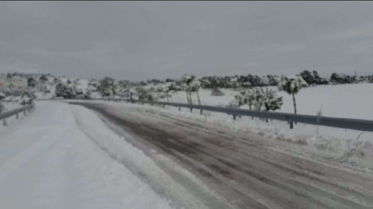 Valdemorillo, aislado por nieve y hielo