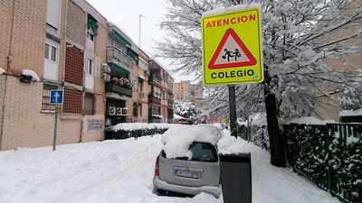 Preocupa la situación en  62 centros escolares en Madrid sin el  acceso garantizado