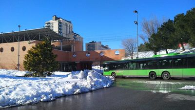Alcorcón reanuda su conexión con Príncipe Pío y pide a los vecinos no bajar la basura a las calles