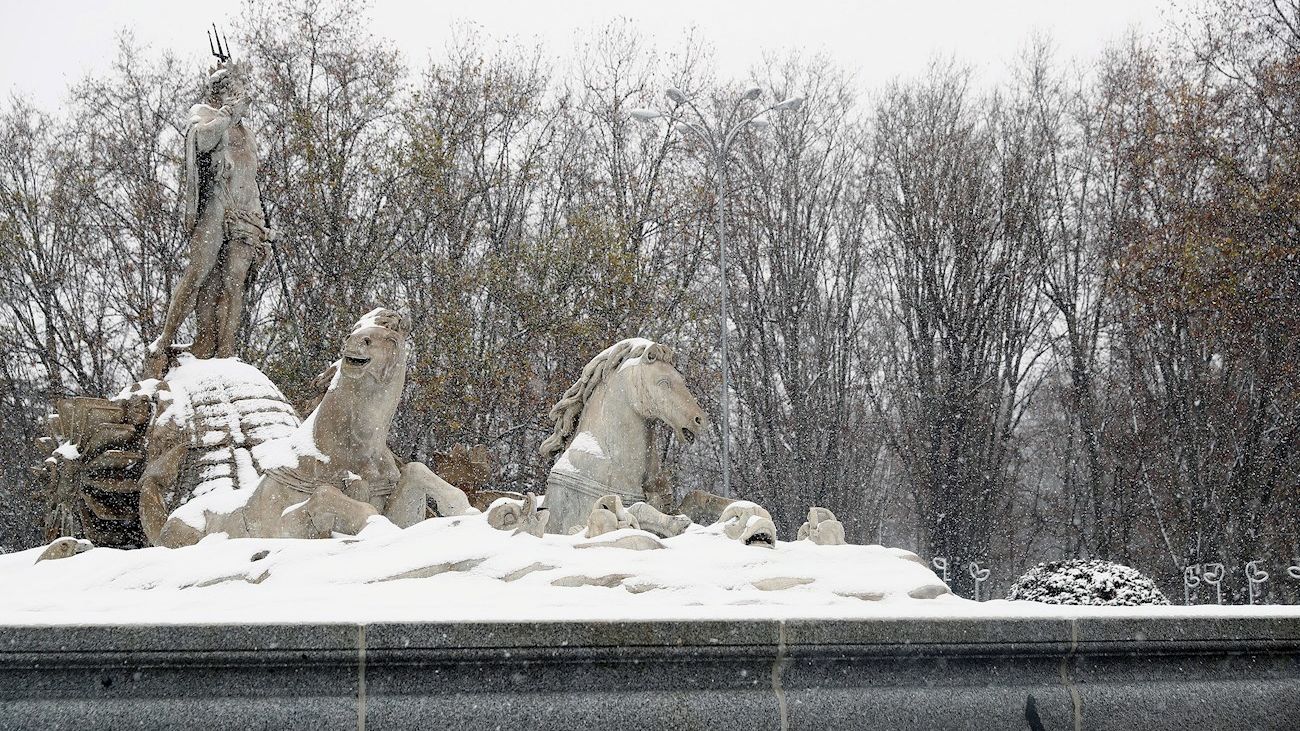 Madrid amanece congelada con temperaturas que superan los 10 grados bajo cero