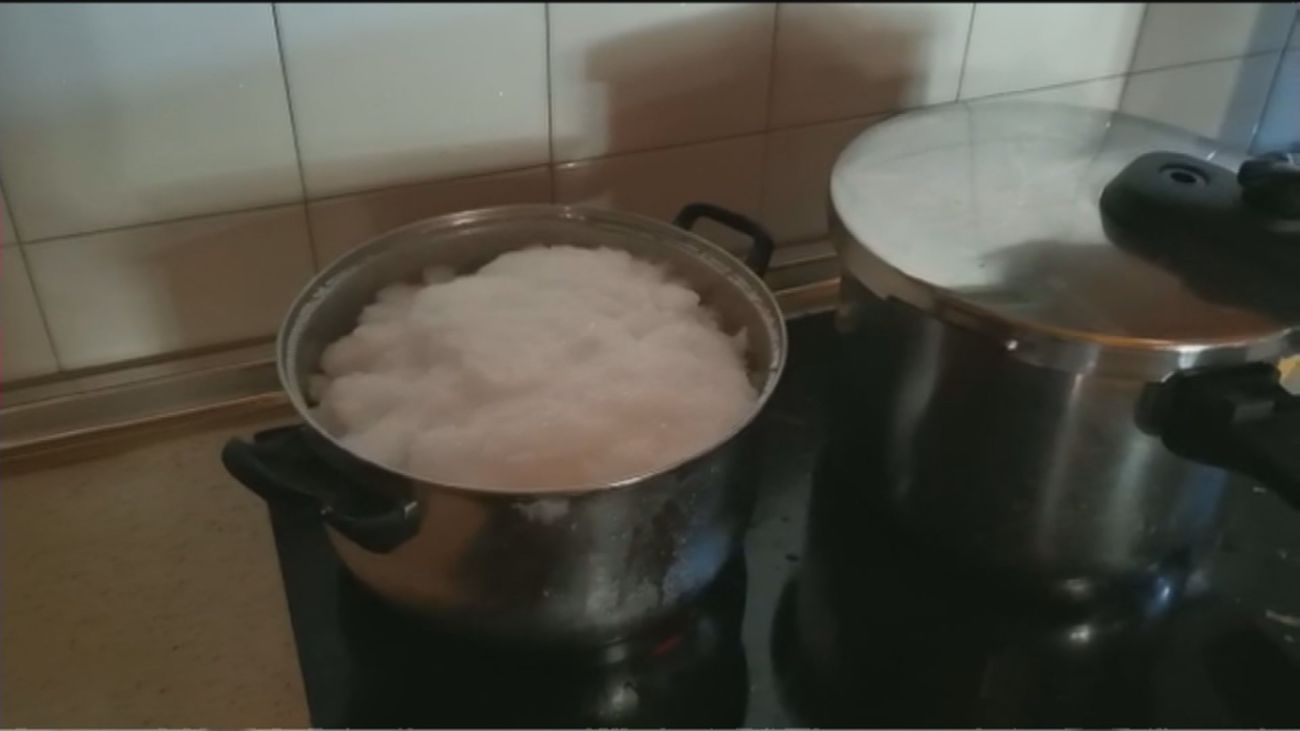 Una vecina de Morata de Tajuña hierve la nieve al quedarse sin agua